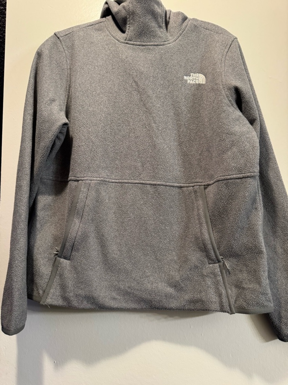 The North Face Dark Gray Women's Fleece Pullover